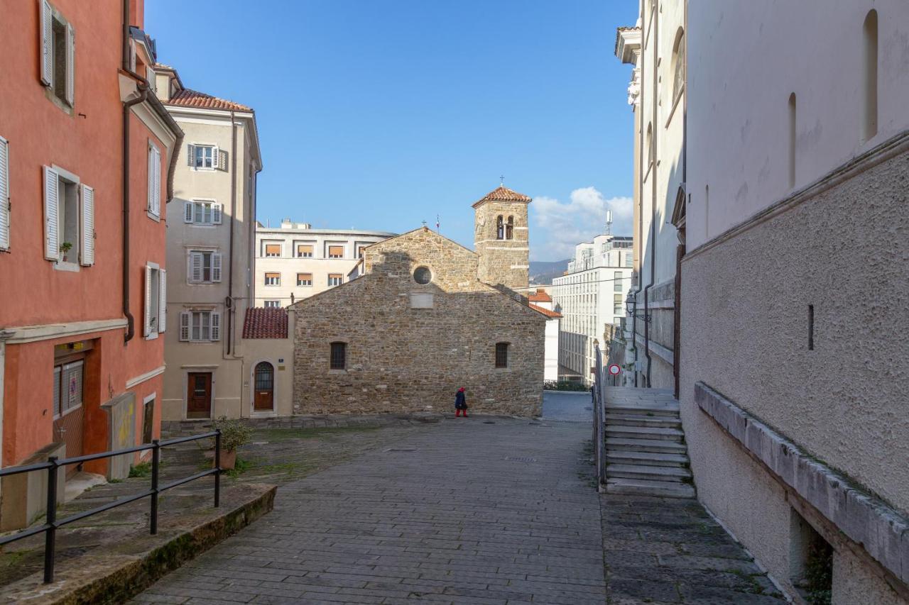 Casa Vacanze Penelope In Centro Storico Trieste Ngoại thất bức ảnh