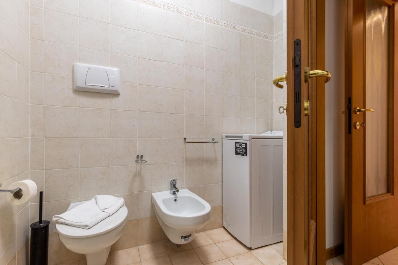 Casa Vacanze Penelope In Centro Storico Trieste Ngoại thất bức ảnh